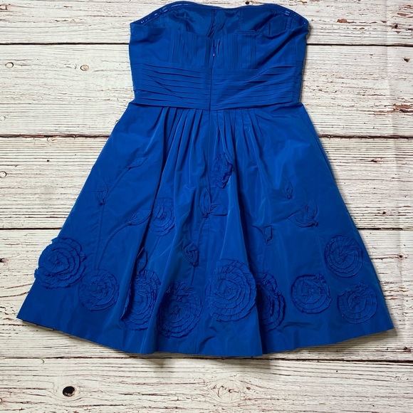 BCBGMAXAZRIA Taffeta Fit and Flare Larkspur Blue Strapless Dress Sz 4 - Picture 8 of 16